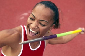 开云官网在线-女子蝶泳赛场再现张雨霏风采，张雨霏晋级蝶泳决赛视频
